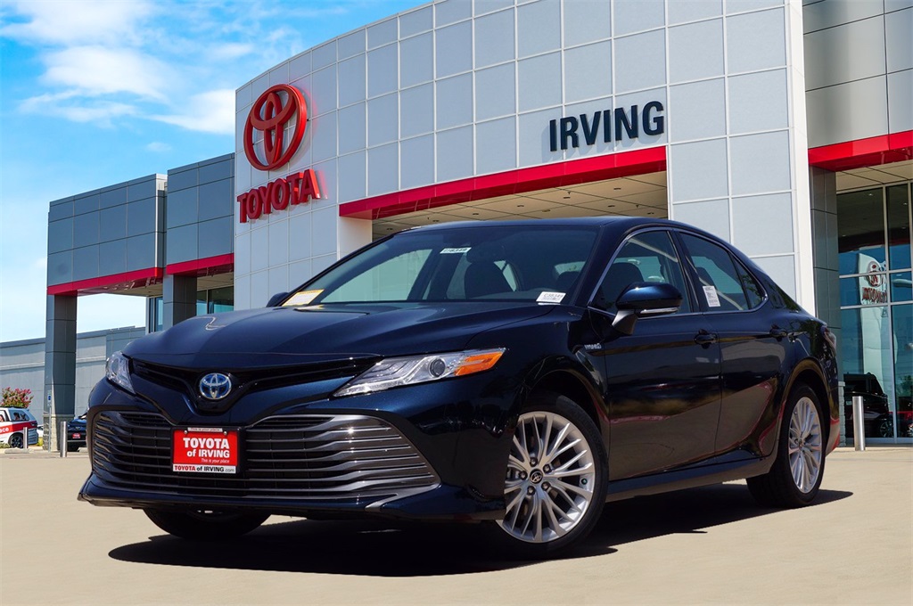 New 2020 Toyota Camry Hybrid XLE FWD 4